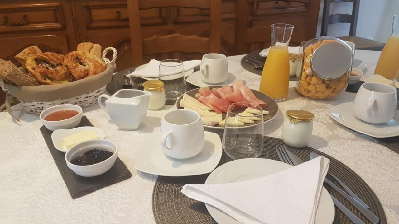 L'Aur~Elie Bed & Breakfast Lalinde Bagian luar foto