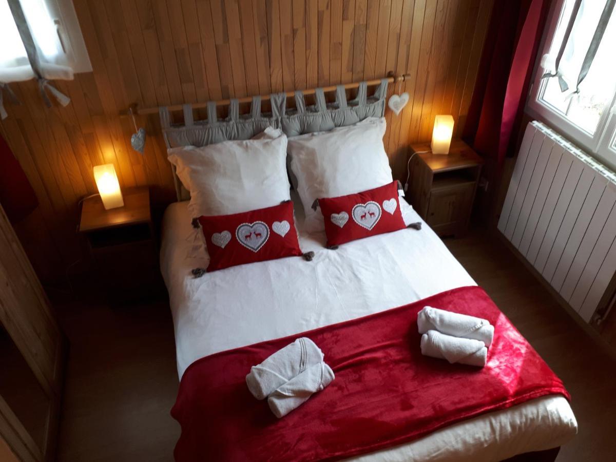 L'Aur~Elie Bed & Breakfast Lalinde Bagian luar foto