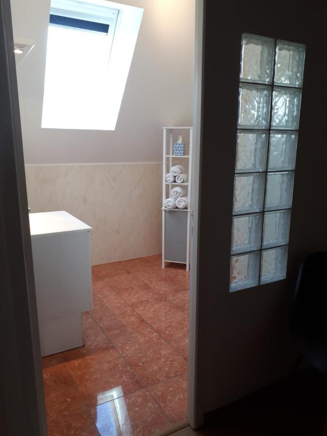 L'Aur~Elie Bed & Breakfast Lalinde Bagian luar foto