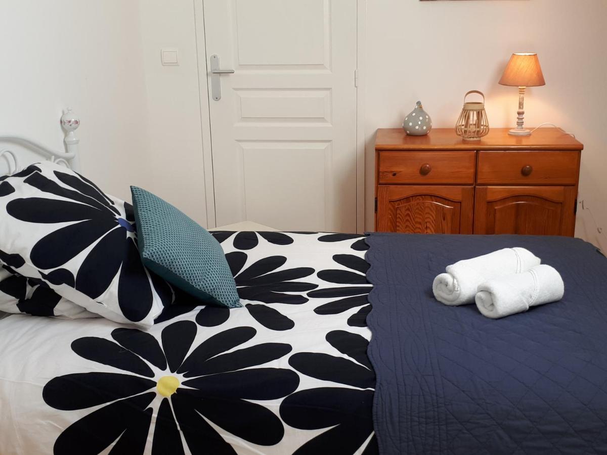 L'Aur~Elie Bed & Breakfast Lalinde Bagian luar foto