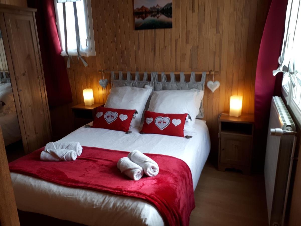 L'Aur~Elie Bed & Breakfast Lalinde Bagian luar foto
