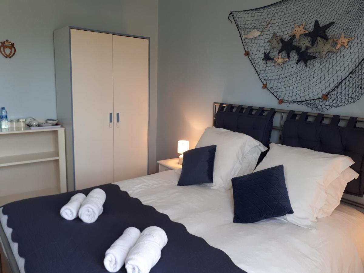 L'Aur~Elie Bed & Breakfast Lalinde Bagian luar foto
