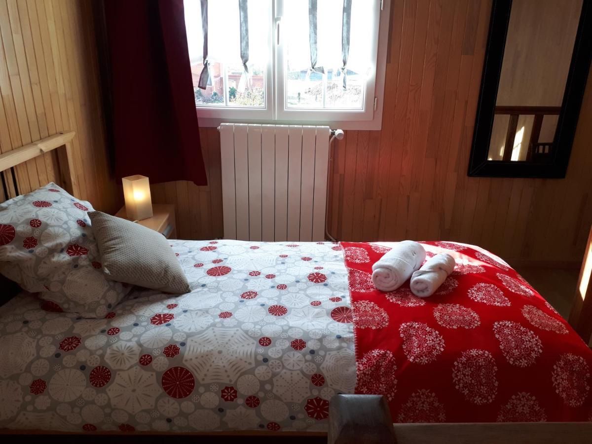 L'Aur~Elie Bed & Breakfast Lalinde Bagian luar foto