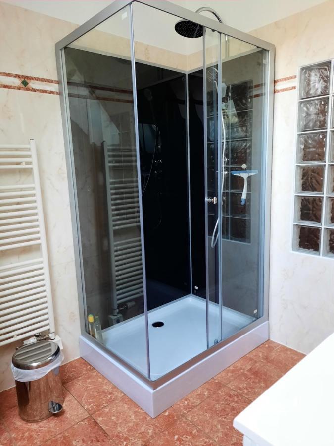 L'Aur~Elie Bed & Breakfast Lalinde Bagian luar foto